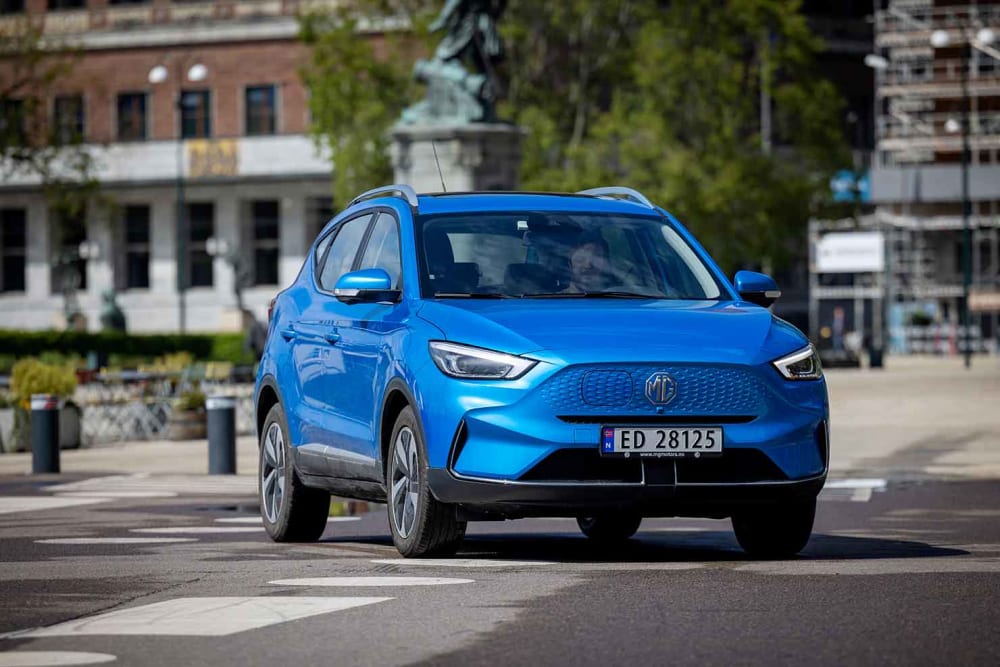 Blå MG ZS